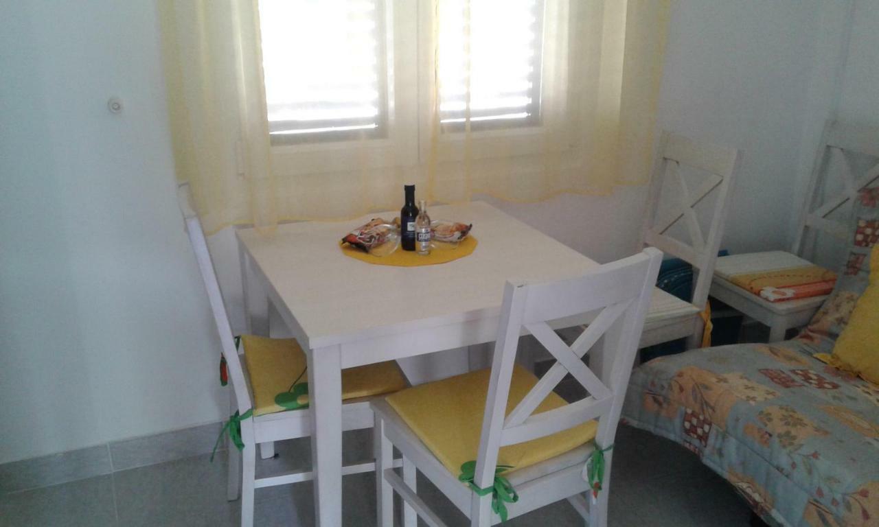 Apartment Tara Nečujam المظهر الخارجي الصورة